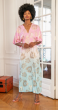 Langes Kleid mit goldenem Muster, offenem Rücken und Fledermausärmeln